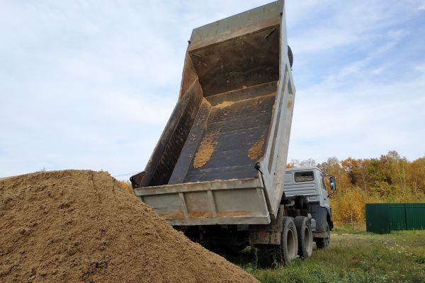 Topsoil Delivery in De Pere