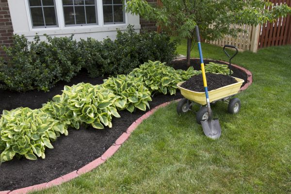 Landscape Mulching in De Pere