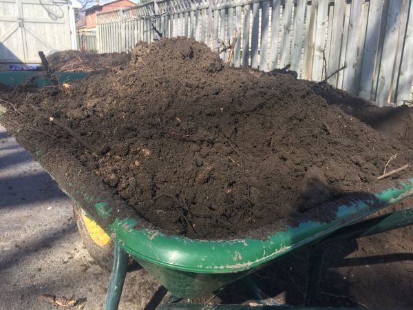 Residential Dirt Delivery in De Pere