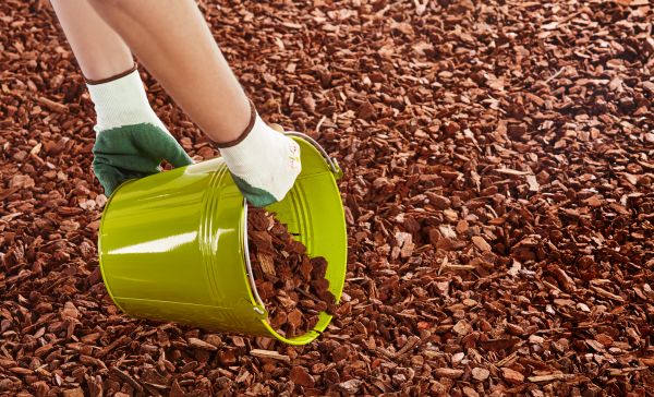 Wood Chip Landscaping in De Pere